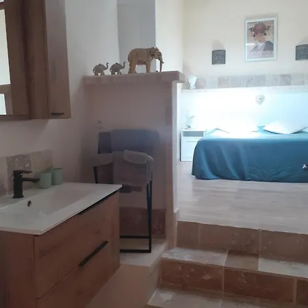 Maison Alma Bella * Le Pegue